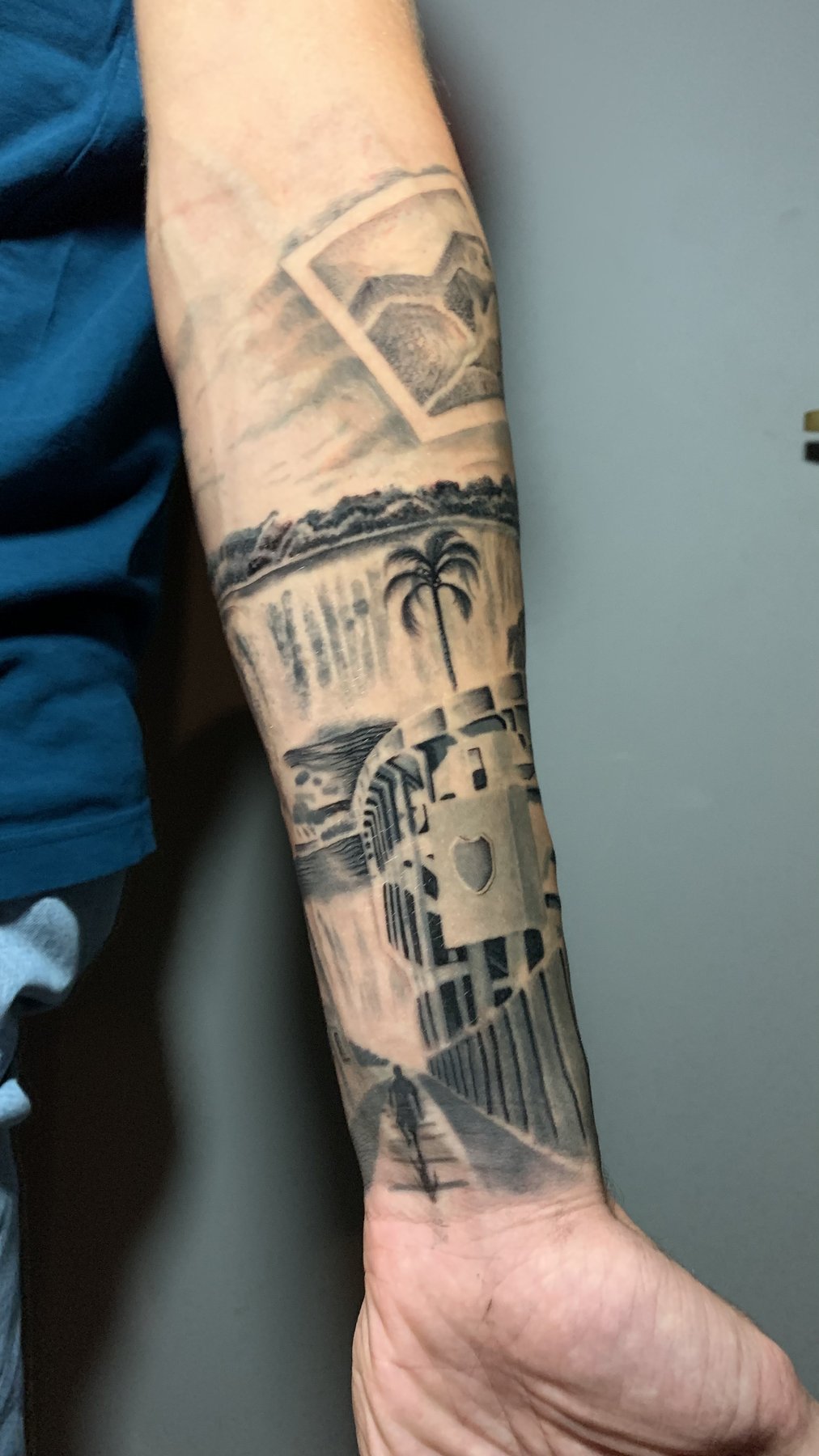 Tatuaje Black & Grey